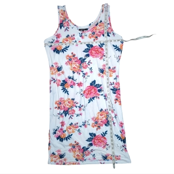 NWT New Look Floral Bodycon Dress Size 3X - Picture 4 of 5